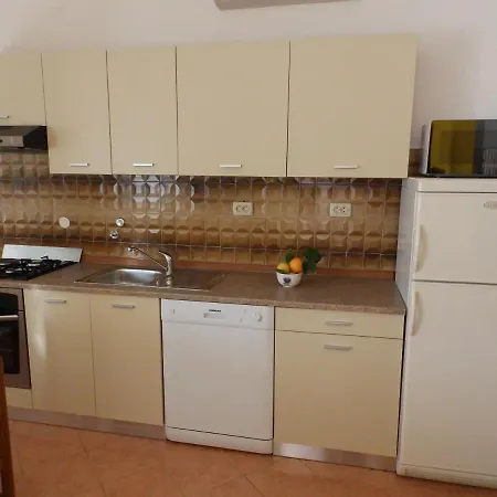 With Parking Space Kampor, Rab - 12273 Appartement