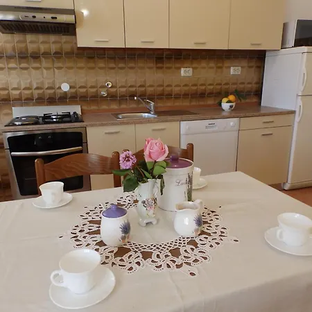 With Parking Space Kampor, Rab - 12273 Appartement *