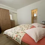Appartement With Parking Space Kampor, Rab - 12273 *